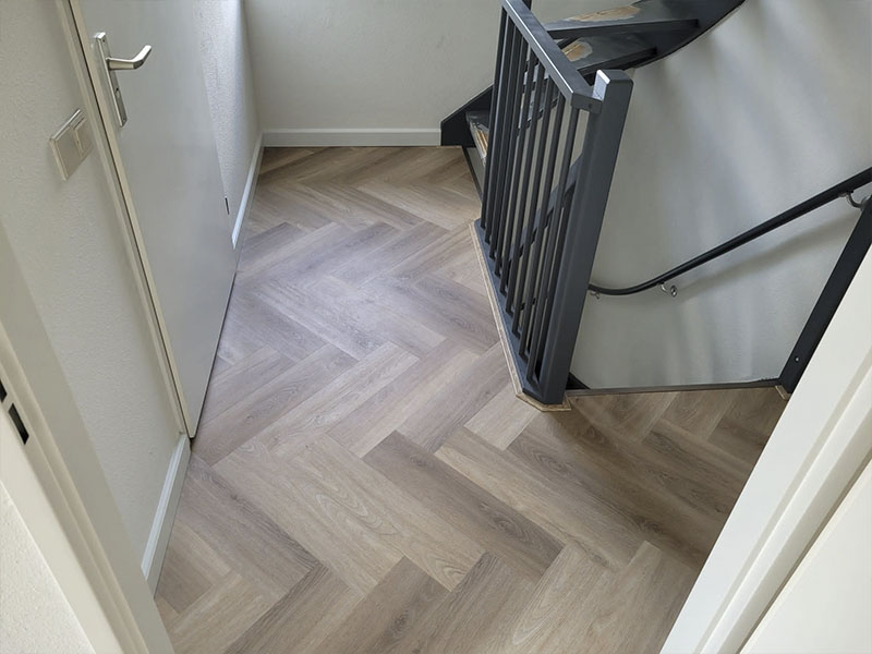 PVC visgraat leggen